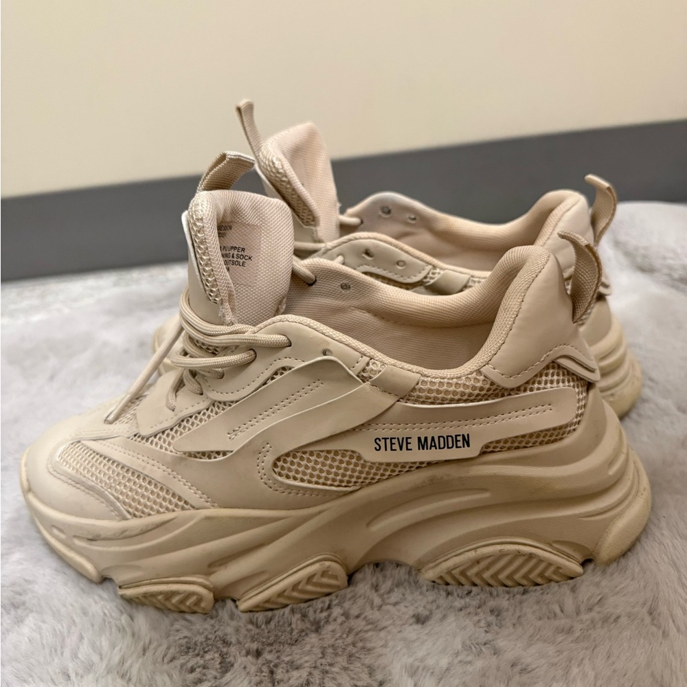 Steve Madden Women's Beige Chunky Sneakers